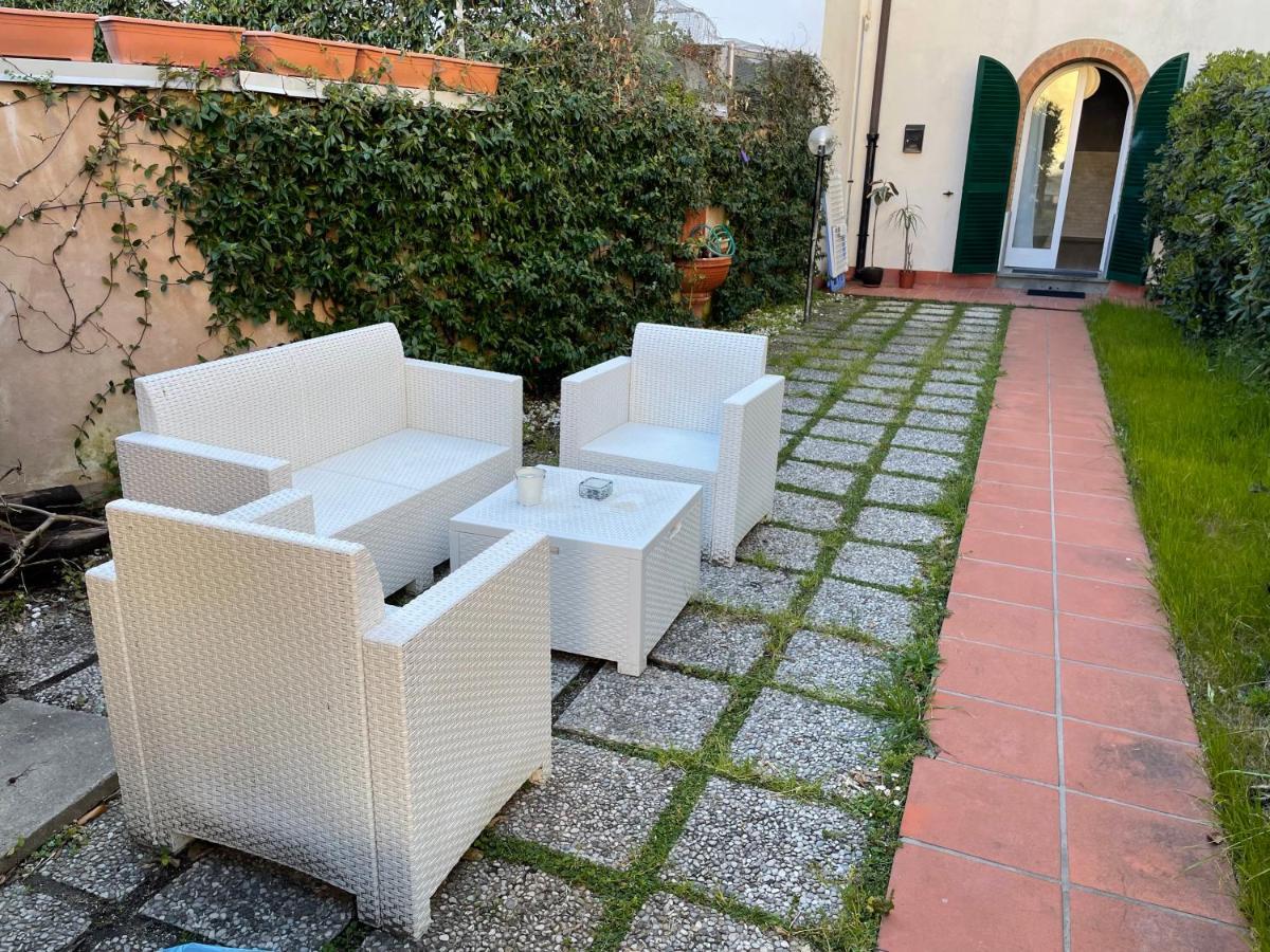 Sunrise Acomodação com café da manhã Marina Di Pisa Exterior foto