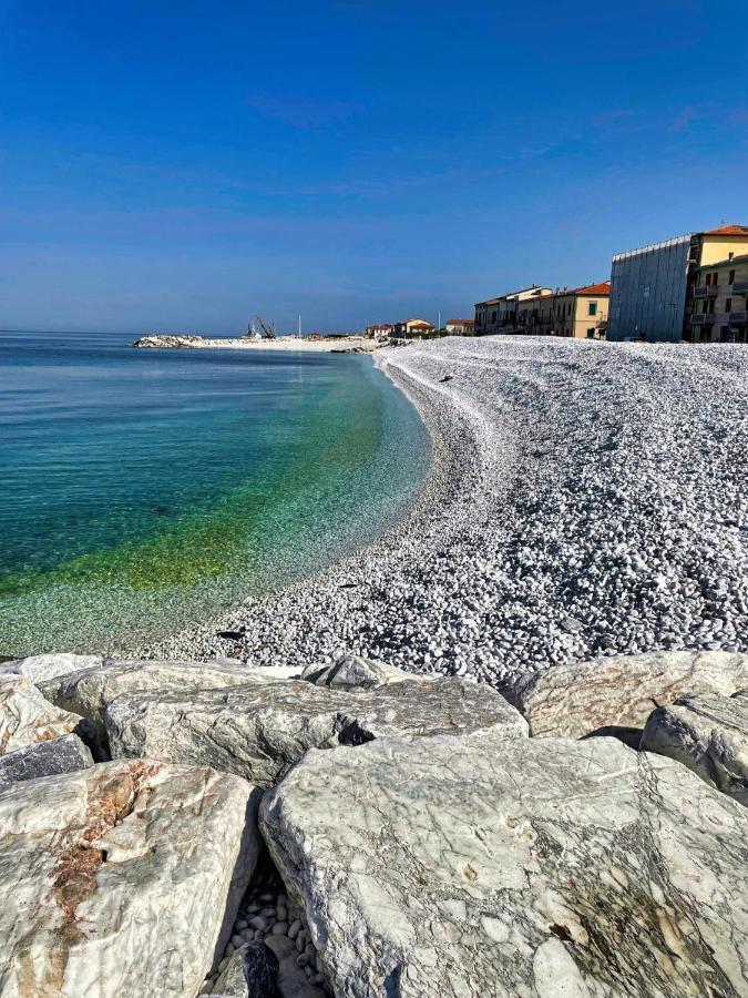 Sunrise Acomodação com café da manhã Marina Di Pisa Exterior foto
